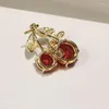Brosches Muylinda Red Stone Cherry Pin and Brosch med insekt Little Bee Crystal Rhinestone smycken g￥vor till tjej
