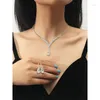 Orecchini da collana set 1 da sposa per il regalo di giù di strass per giù da donna da donna.