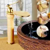 Badrum diskbänk kranar europeiska jade tvättbassängen kran vattenfall kök mixer vatten kran mässing kallt och gyllene