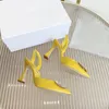 2022 Designer pointu bout pointu talons hauts sandales femmes luxe classique en cuir mode après lanières évider chaussures dame couvert orteil sexy diamant boucle mi-talon sandale