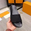 2022 slippers thick soled anti-skid waterproof sandals flat slippers lovers bathroom casual shoes