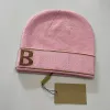 2022 mode hoogwaardige beanie unisex gebreide hoed klassieke sportschedels voor vrouwen en mannen Autumume Winter Hats Ladies Casual2763