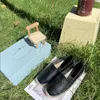Klasik Kadın Düz Elbise Ayakkabı Yüksek Kaliteli Tasarımcı Loafers Elmas Sonbahar Baskı El Yapımı Saman Platform Ayakkabı Lady Cowhide Fisherman Slaytlar Boyut 35-41