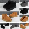 UGG Kallen Snow Boots Женского Короткий Tube 2020 Новые корейский стиль Velvet Boots Студенты Всего матч Теплых Толстые хлопок обувь Хлеб обувь зима