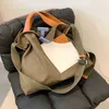 Borse Borsa in tela da donna 2022 autunno nuova tote portatile borse a tracolla casual a contrasto di colore semplice