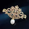 Broches Vintage Banquet Élégant Cubique Zircon Couronne Broche Exquis Rétro Creux Nuage Perle D'eau Douce Broches Broches Pour Femmes Ornements