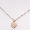 Fashion top womens necklaces designer jewelry 18k gold plated woman stainless steel silver rose heart pendant necklace on the neck chains lady Valentine Day gift