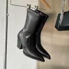 Botas apontadas para mulheres tornozelo 2022 Chegadas com zíper lateral sapatos esticados saltos altos bombas de festas de inverno rebanho/pU moda