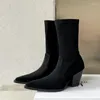 Botas apontadas para mulheres tornozelo 2022 Chegadas com zíper lateral sapatos esticados saltos altos bombas de festas de inverno rebanho/pU moda