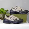 Rhyton skor designer casual skor män kvinnor tränare multicolor sneakers vintage chaussures plattform sneaker jordgubbe mus mun sko platt sko med låda