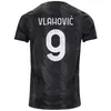 Man Kids 22 23 Club 7 Chiesa Soccer Jersey Set 10 Pogba 8 McKennie 11 cuadrado 25 Rabiot 6 Danilo 22 Di Maria 9 Zestawy koszulki piłkarskiej Vlahovic Numer Youwen