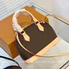 borsa da festa di design Tote Fashion Ladies Vintage Hands High Luxurys 2022 Shell Quality Hand Handle Womens Small Designer Letters Shouler Borse 6DQ7