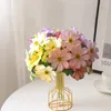 Fleurs décoratives Artificielle Soie Daisy Mariage Pographie Bouquet Props Maison Salon Table À Manger Rose Arrangement De Fleurs Décoration