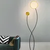 Lampade da terra Lampada di lusso leggera Soggiorno Tavolino Divano accanto alla camera da letto moderna minimalista di fascia alta verticale