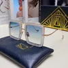 Damen-Designer-Sonnenbrille der Luxusmarke KARLSSON, Metallspiegelbeine, voller Sternblitz, Diamant-Quadrat-Sonnenbrille, modische Elemente, dekorative Brille, Originalverpackung