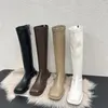 Boots fyrkantiga t￥ kvinnor kn￤h￶g svart/brun/beige/vita stretchskor platt l￥g klackar plattform vinter h￶st botas sock st￤der