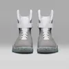 2023 HOT Ritorno al futuro Lacci automatici Air Mag Sneakers Le riviste aeree di Marty Mcfly hanno portato le scarpe Ritorno al futuro Glow In Sneakers grigio scuro