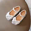 Chaussures sportives Kids Princesse Rignestone Square Toe 2022 Girls 'Knot de cuir sweet mignon Fashion Fashion pour mariage