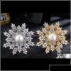 Pinos broches Moda Mulheres Big Pearl Flor Crystal Rhinestone Snowflake Broche Pins Gold Sier Cor para Lady Gift Designer Jóias OTV3J