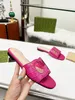 Women Ladies Calfskin Dad Sandals Quilted Summer Designer Shoes Platform Flats Low Heel Wedge Diamond Buckle 1021