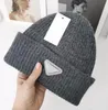 Gebreide hoed luxemerkontwerper Cool Beanie Cap ppdda heren en dames mode Universal Cashmere Letter Casual Skull ppdda hoed thermische hoofdbescherming buiten buiten