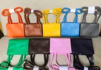 Tasarımcı Satchels Omuz Çantaları Yumuşak Deri Mini Çantalar Kadın Çanta Çantası Crossbody Lüks Tote Moda Alışveriş Pembe Beyaz Çanta