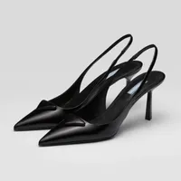 삼각형 장식 샌들 여성 뒷 레이스 7.5cm 5.5cmkitten 힐 신발 고급 디자이너 포인트 공식 신발 반짝이는 크리스탈 장식 클래식 파티 디너