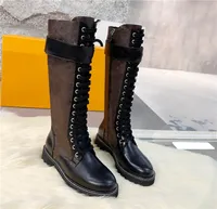 Femmes designer Territoire Flat High Ranger Boots emblématiques de marque de marque emblématique Femme à la cheville Laureat Platform Desert Calfskin Chunky Martin Winter Sneakers Size 35-41