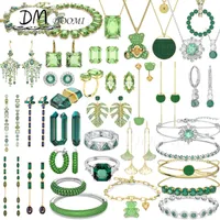 Pendanthalsband SWA 2023 Trend Original 1 1 Fina smycken Set Green Necklace Earrings Ring Armband Fashion Luxury Charms Gift 230103