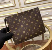 Designer cosmetics bag Hold handbag Wallet letter flower Coffee Black lattice fashion mens women Cosmetic zipper luxury Handbags purses Come dust bag