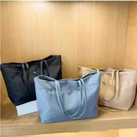 Hurtownia P luksusowe marki marki torby zakupowe kobiety trójkąt etykieta wodoodporna torba podróży duża pojemność nylon mamusia