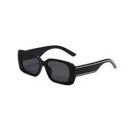 Donne eleganti occhiali da sole uomini causali occhiali da sole Designer Sun Glass Beach Goggle 5 Colori