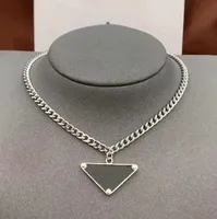 Womens Mens Luxury Designer Necklace Chain Fashion Jewelry Gold and silver Black White P Triangle Pendant Design Party Hip Hop Punk Men Necklaces Names Statement