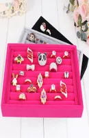 2pcSlots Jewelry Display Anillos de exhibición Organizador Caja de carcasas Caja de nuevos accesorios de oreja de almacenamiento de anillo rojo Box1359228