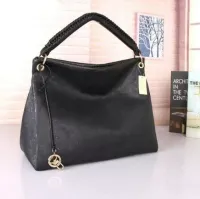2023 Toppkvinnor äkta läderdesigner Onthego Handväskor Tote Twist Handbag Messenger Shopping Bag Axelfickor Totes Cosmetic Bag