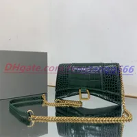 High designer handbag shoulder bags strap wallet design crocodile half moon backpack letter shopping bag chain shoulder buckle zip3735664