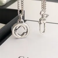 Ny dubbel G Designer Letter G Lucky Pendant Necklace Armband Stud Earring Ring Set 925 Sterlling Silver Jewelry Men Women Valentine's Day Gift GGN009