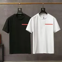 Designer masculino Moda de moda impress￣o masculina Pols￵es de couro cl￡ssicos de couro casual Camisetas de manga curta T-shirt algod￣o Branco e Black Shirt M-3xl