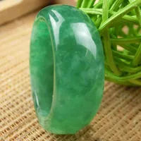 Anelli a grappolo Kyszdl Natural Green Stone Ring Coppia di moda Dance Crystal Jewelry Gift