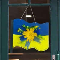 Decorative Figurines Ukrainian Wood Garland Door Hanging Wreath Pendant Wooden Craft For Decorations Pendent Ornament