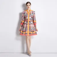 2023 Moda V yaka yüksek bel elbiseleri Kadın Doğum Günü Yemeği Tek göğüslü Tasarımcı Elbiseler Bahar Sonbahar Çiçek İnce A-Line Frocks Tatlı Şık Kadın Giysileri
