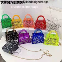 Clutch Bags Clear Acrylic Jelly PVC Bag Luxury Trapezoid Box Transparent Handle Crossbody Bags Women Fashion Graffiti Candy Color Handbags 0129V23