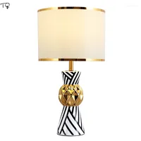 Table Lamps Postmodern Luxury Zebra Pattern Ceramic Lamp LED E27 Art Decorative Desk Lights Living/Model Room Bedside Bedroom Study