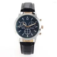 Wristwatches 2023 Men Sport Watches Leather Band Quartz Watch Mens No Brand Gift Relogio Masculino Price Dropshiping