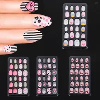 False Nails 24pcs Candy Color Nail Tips Children Press on Full Cover Cartone Art Kids Authevesive Colla Manicure