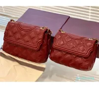 Omuz çantaları shoder lüks marka cüzdan moda basit kare 11 tasarımcı kalitesi gerçek deri zincir çanta 211220 Drop deliv dhtoj