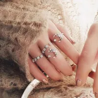 Wedding Rings 5 Pcs Set Women Fashion Bohemia Retro Crystal Moon Star Hollow Punk Personality Silver Color Open Ring Anniversary Gift