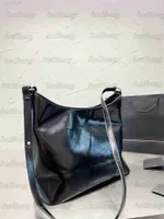 Pravda P Cleo 2022 Shopping Bag Black Leather Large Capacity Handle Shoulder Bag Paris Luxurys Hobo Women Designer Cross Body