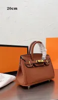 Tasarımcı Cowhide kadın çantası tek omuz eğim açıklığı Basit bahçe taşınabilir büyük alışveriş çantaları kova çantası 2022 Yeni