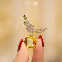 Pins Brooches SALEFashion Jewelry Zircon Artificial Crystal Bird Brooch 18K Gold Plated Fashion Clothing Accessories Coat Pin Gift for Women 230228